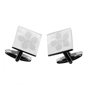 Botón Masónico Premium Diseñado para Representar la Esencia de la Unión de la Hermandad y la Tradición Atemporal con Elementos Simbólicos - Product Image 3