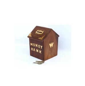 Tirelire en bois personnalisée faite à la main avec nom gravé, boîte à monnaie en bois pour cadeau de baptême ou d'anniversaire |   Tirelire en pin naturel - Product Image 6