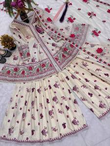 NOUVEAU DESIGN LANCE LA LAUTERIE SHARAR AVEC PALAZO ET DUPATTA, STYLE PEPLUM, TISSU EN SOIE NATURELLE LOURDE ET COTON MULTICOLOUR, TRAVAIL DAGHA 5 MM - Product Image 4