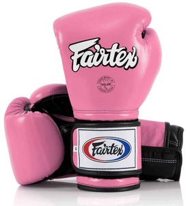 ถุงมือคิกบ็อกซิ่ง Fairtex รุ่นสั่งทำพิเศษ สีชมพู-ดำ หนังคุณภาพสูง ป้องกันรังสียูวี กันน้ำ แห้งเร็ว - Product Image 4