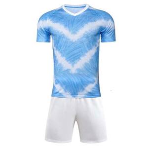 Uniforme de Fútbol para Hombre 2026, Precio al por Mayor, en Stock, Diseño de Logotipo Personalizado, Nombre del Equipo, 100% Poliéster, Color Sólido - Product Image 1