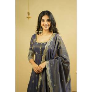 Ensemble de costume de soirée pour femmes de créateur avec broderie, paillettes et miroir véritable - Product Image 1