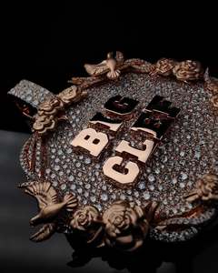 Magnifique pendentif cercle personnalisé avec logo, lettre glacée en moissanite VVS, cadeau en argent 925 certifié de luxe - Product Image 1