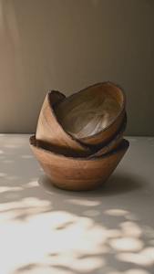 Tazón grande de madera de alta calidad para servir ensaladas, tazón para servir en diferentes estilos decorativos para el hogar, procedente de la India, seguro. - Product Image 4