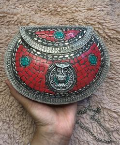 Meilleures ventes de pochettes de soirée artisanales en mosaïque de métal de créateur faites à la main, prix de gros - Product Image 1