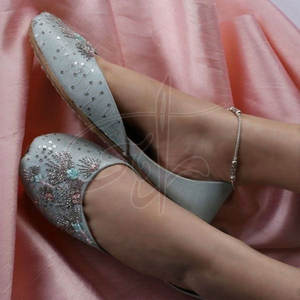 Service OEM, Dernier Style, Meilleure Qualité, Fabriqué au Pakistan, Khussa Haute Performance pour Femmes en Vente - Product Image 5