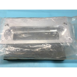 AMAT 81060-01 Válvula de Puerta/Compuerta, Placa Adaptadora - Equipo y Piezas de Semiconductores de Confianza de Tradicción Global - Product Image 3