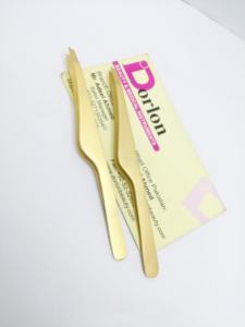 แหนบดัดขนคิ้วสีทองด้าน ปลายเฉียง พร้อมโลโก้สั่งทำ กรรไกรสปริงคม ขายส่ง ชุดแหนบกรรไกรแต่งคิ้วสำหรับความงาม - Product Image 4