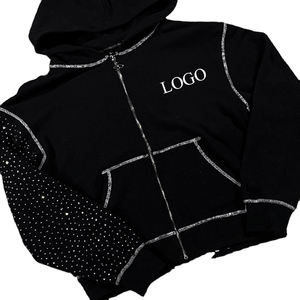 Sudadera con capucha negra con cremallera y pedrería para mujer, estilo streetwear, corta, con costuras en contraste, informal y a la moda. - Product Image 6