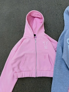 Custom Women Cropped Zip Up <b>Hoodie</b> Chenille Embroidery Monogram Chest Patch Drop Shoulder <b>Fleece</b> <b>Hoodie</b> - Product Image 2