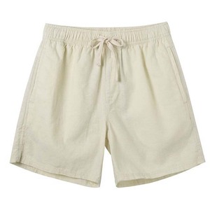 กางเกงขาสั้นผ้าฝ้ายสีเทา เนื้อผ้าคอตตอนผสม นุ่มสบาย เอวผูกเชือก เหมาะสำหรับใส่ลำลอง ออกกำลังกาย หรือพักผ่อน บริการรับผลิตแบบ OEM พร้อมบริการสกรีนโลโก้ - Product Image 3