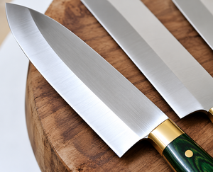 Juego de Cuchillos de Chef de Acero Inoxidable de 5 Piezas Hechos a Mano por PAK ENTERPRISES, Mangos de Madera Ambidiestros, Hojas Extra Afiladas y Pulimentadas, con Estuche de Cuero - Product Image 2