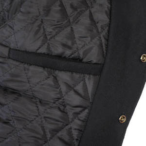 Nouvelle collection : Blouson universitaire en 100 % laine de haute qualité, séchage rapide, avec manches en cuir personnalisées, coupe classique et col rabattu, disponible à la vente en ligne. - Product Image 3