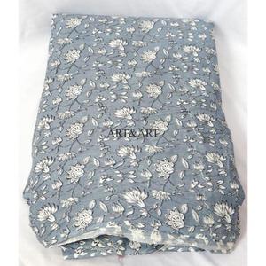 Tela de Algodón Orgánico con Hermosa Estampado a Mano y Colores Vibrantes, Estilo Dobby Ligero para Camisas y Cortinas para Niños - Product Image 3