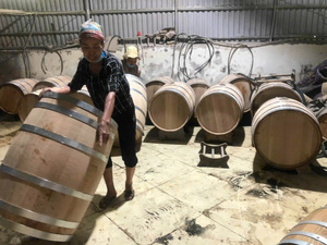 Baril à whisky en bois de chêne de haute qualité, tout neuf, baril à vin vintage, bains de glace en bois, tailles 200L, 300L, 500L, prix abordable - Product Image 5