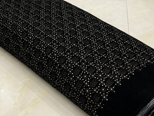 Tissu en velours brodé pour robes de mariée et robes de soirée perlées, destiné aux acheteurs en gros mondiaux - Product Image 4