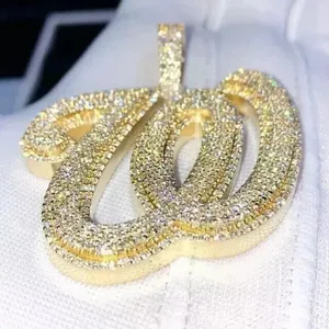 Pendentif pour femme en argent sterling plaqué or avec initiale W personnalisée en moissanite ronde de 3 carats - Product Image 5