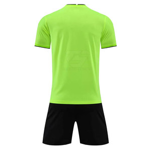 Uniformes de fútbol personalizables disponibles para pedidos al por mayor. Varios tamaños, colores y estilos para combinar con las preferencias del equipo y del jugador. - Product Image 2