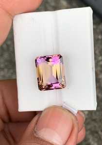 Pierre d'amétrine taille émeraude, pierre précieuse naturelle, quartz violet facetté, qualité excellente, rare, certifiée par un tiers - Product Image 1