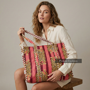 กระเป๋าผ้าฝ้ายพิมพ์ลายเสือแบบควิลท์ทำมือจากเมืองชัยปุระ ขายส่ง เป็นมิตรกับสิ่งแวดล้อม ขนาดใหญ่ ใช้ซ้ำได้ เหมาะสำหรับสะพายไหล่หรือใส่ของช้อปปิ้ง - Product Image 1