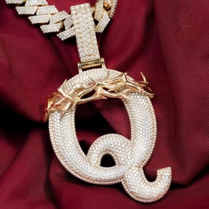 Colgante de Letra Q con Incrustaciones de Moissanita, Chapado en Oro de 18K, Plata 925, Temática Cristiana, Estilo Hip Hop, para Uso Diario Masculino - Product Image 2