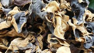 Rodajas de Hongo Negro Seco para Aderezos de Ramen y Platos Salteados, Alimento Saludable Alto en Fibra - Product Image 6