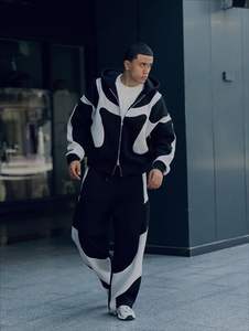 Conjunto de Dos Piezas Personalizado de Ropa Urbana para Hombre, Transpirable, 100% Poliéster, con Capucha, Estampado por Sublimación, Servicio OEM, Verano - Product Image 2