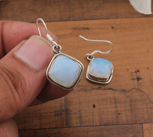 ต่างหูห่วง925ชุบทองทำด้วยมือสไตล์มินิมอลแบบเรียบง่ายทำจากหินลาริมาร์ธรรมชาติดีไซน์ห่วงดอกไม้สำหรับงานแต่งงาน - Product Image 5