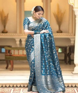 Sari de Seda Azul con Bordado Zari Plateado, Traje Tradicional Indio para Bodas, Largo hasta el Suelo, Corte Regular, Estilo Banarasi para Mujer - Product Image 1
