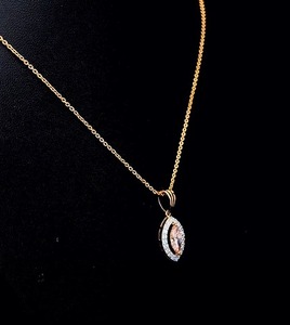 Collar con Colgante de Diamante Cultivado en Laboratorio con Corte Marquesa en Oro Rosa de 9K y Cadena de Eslabones - Joyería de Moda para Bodas y Compromisos - Product Image 3