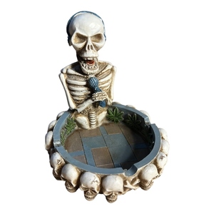 Cendrier carré vintage en aluminium sans fumée, design rétro, durable, résistant à la chaleur, porte-cigares et cigarettes, objet de collection décoratif - Product Image 2