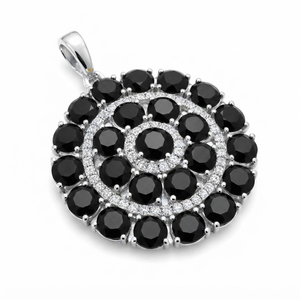 จี้รูปดอกไม้ทำจากหินออนิกซ์สีดำธรรมชาติ 100% สำหรับผู้หญิงจาก Rhaya Jewels ชุบโรเดียมบนเงินสเตอร์ลิง ดีไซน์เรียบง่าย เหมาะเป็นของขวัญ - Product Image 2