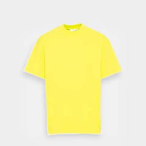Camiseta extragrande premium con un corte relajado y textura suave para un estilo urbano versátil para el día a día. - Product Image 3