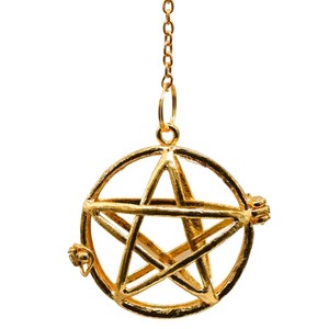 Pendentif cage circulaire dorée en gros pour la guérison énergétique, la divination et l'art écologique - Product Image 4