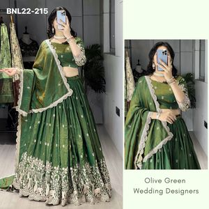 Lehenga-Choli CanCan Olive de NC Vichitra con bordados múltiples, trabajo con hilos, motivos Butti y bordes decorados, a precio mayorista. - Product Image 2
