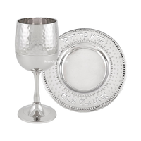 Judica - Juego de Copas de Kiddush Modernas Hechas a Mano, de Latón, en Dos Tonos, Dorado y Plateado, con Posavasos, Libres de BPA, a Prueba de Fugas, 5.5 oz