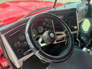 รถบรรทุกหัวลากขนาด 6x4 เครื่องยนต์ดีเซลสำหรับงานหนัก เหมาะสำหรับขนส่งสินค้าทางไกล - Product Image 2