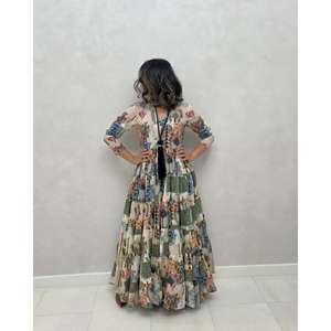 Robe longue bohème pour femme, imprimée patchwork, à manches longues, col en V, avec franges, ample, à volants, style décontracté vintage bohème - Product Image 1