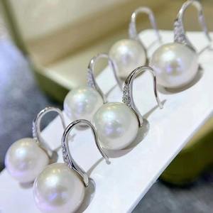 Pendientes de Perlas Redondas Blancas de Agua Dulce Edison de 11-12 mm, Plata S925 con Luz Intensa y Pequeñas Imperfecciones - Product Image 2