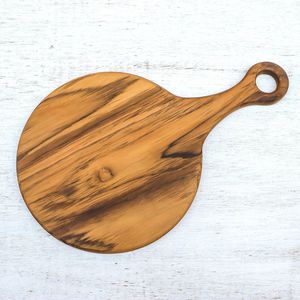 Tabla de Cortar Circular de Madera Artesanal - 1.3 cm de Grosor, Apta para Lavavajillas - Product Image 3