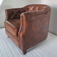 Fauteuil Chesterfield vintage en cuir véritable marron, fauteuil club de luxe à dossier capitonné, siège individuel pour la maison, le salon, la chambre ou l'appartement