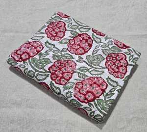 Tissu en coton imprimé au bloc, imprimé à la main à Jaipur, pour robes et fournisseur en gros direct d'usine, commande en gros - Product Image 1