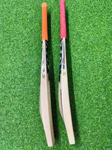 ไม้คริกเก็ตด้ามสั้น TON ENGLISH WILLOW - Product Image 3
