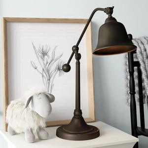 Lámpara de Mesa Moderna de Latón con Pantalla Negra para Decoración de Hogar Contemporáneo - Product Image 3