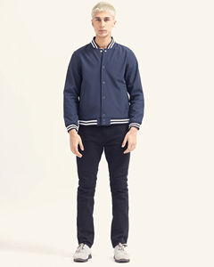 Veste universitaire en laine de qualité supérieure avec logo personnalisé pour hommes, fermeture à boutons, poches, style Letterman, veste de baseball, veste bomber. - Product Image 3