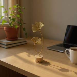 Elegante Adorno de Hoja de Ginkgo en Cobre y Oro Esterlino para Decoración del Hogar o Regalo de Cumpleaños - Product Image 4