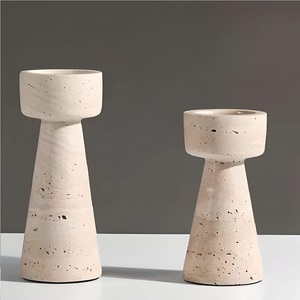 Support de bougie en travertin Wabi-Sabi, fait main, en pierre de grès crème brute, base conique, récipient à bougie couvert - Product Image 4