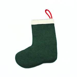 Chaussette de Noël en feutre de laine faite à la main - Écologique, douce, style scandinave avec motif étoile, vert et blanc, ensembles cadeaux de haute qualité - Product Image 2