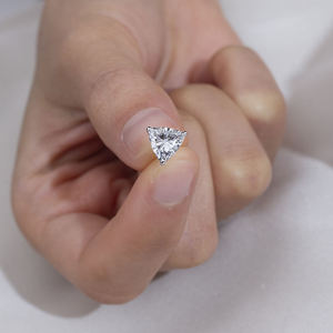 Pendientes de Diamantes Trilliant de Lujo, Cultivados en Laboratorio, Certificados por IGI, Color D E F, Claridad VVS VS, Oro, Oro Rosa, Oro Blanco, Plata - Product Image 2