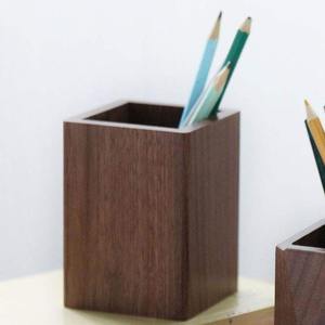 Porte-stylos en bois fait main pour bureau – Organisateur de crayons en bois avec logo personnalisé - Product Image 3
